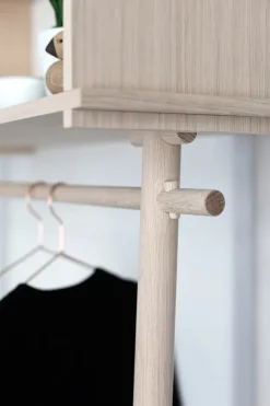 Woud Töjbox Wardrobe, small fra Clearance