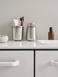 Vipp 9 Sæbedispenser, Stainless Steel fra Hot