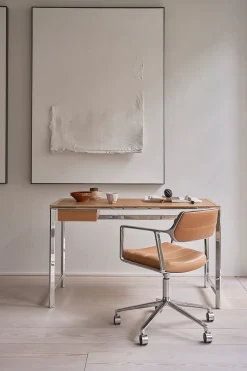 Vipp 430 Studio Desk, camel leather fra