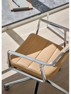 Vipp 453 Swivel+ Chair, camel læder fra Sale