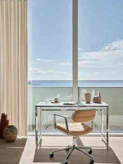 Vipp 453 Swivel+ Chair m/hjul, dark sand tekstil fra Clearance