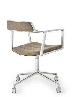 Vipp 452 Swivel Chair m/hjul, dark sand fra Discount