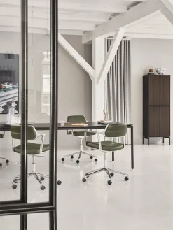 Vipp 453 Swivel+ Chair m/hjul, sort læder fra Discount