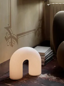 Ferm Living Vuelta Portable Lamp fra Outlet