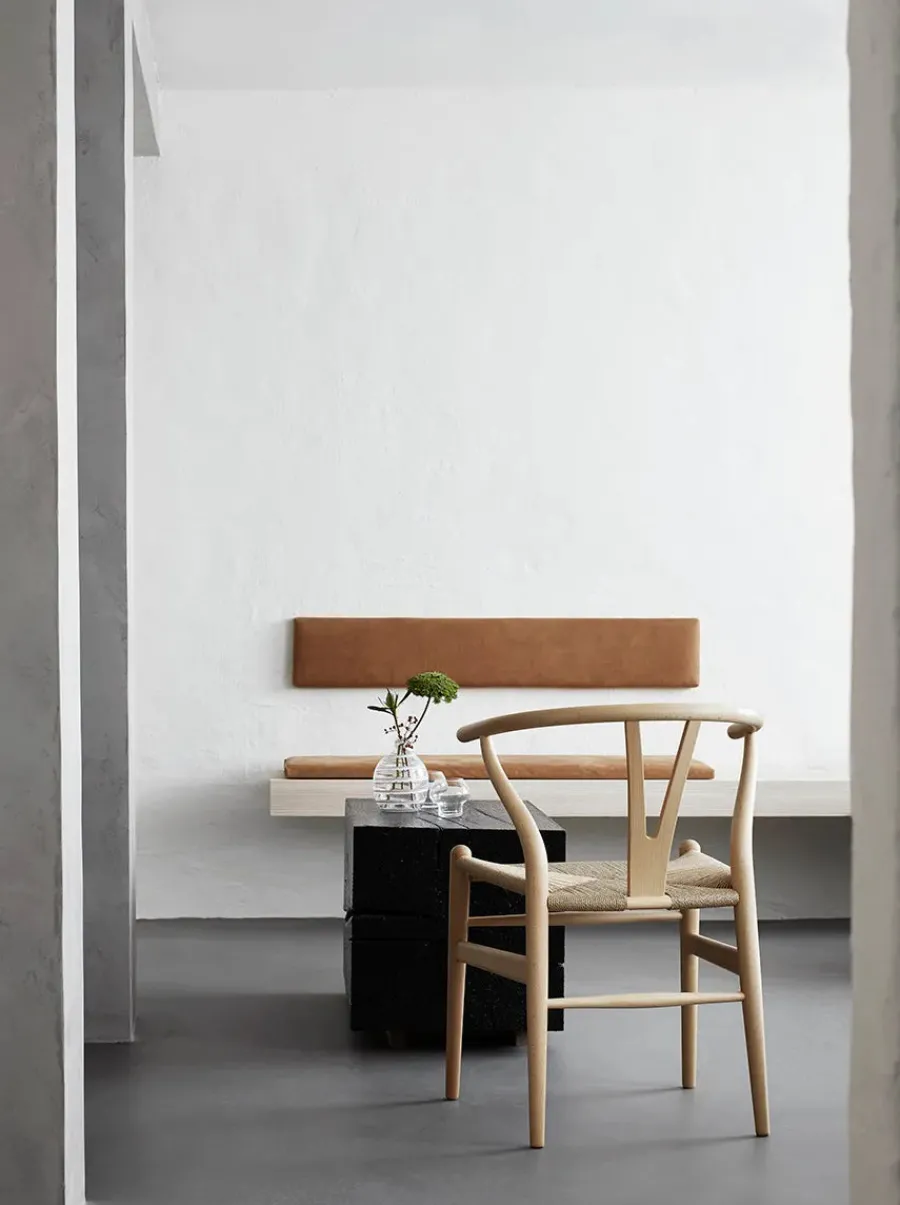 Carl Hansen & Søn Y-stol CH24, sort bøg af Hans J. Wegner Best